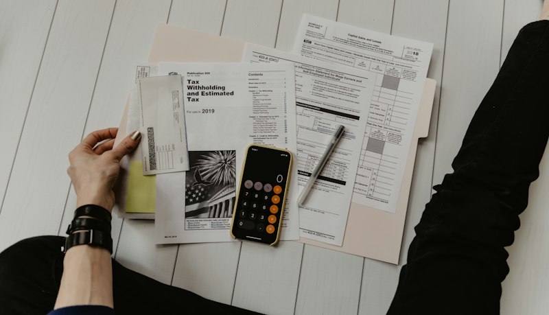 The Rise of 'Finfluencers' on Instagram: How to Spot Bad Investment Advice